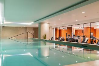 Indoor pool Keybridge