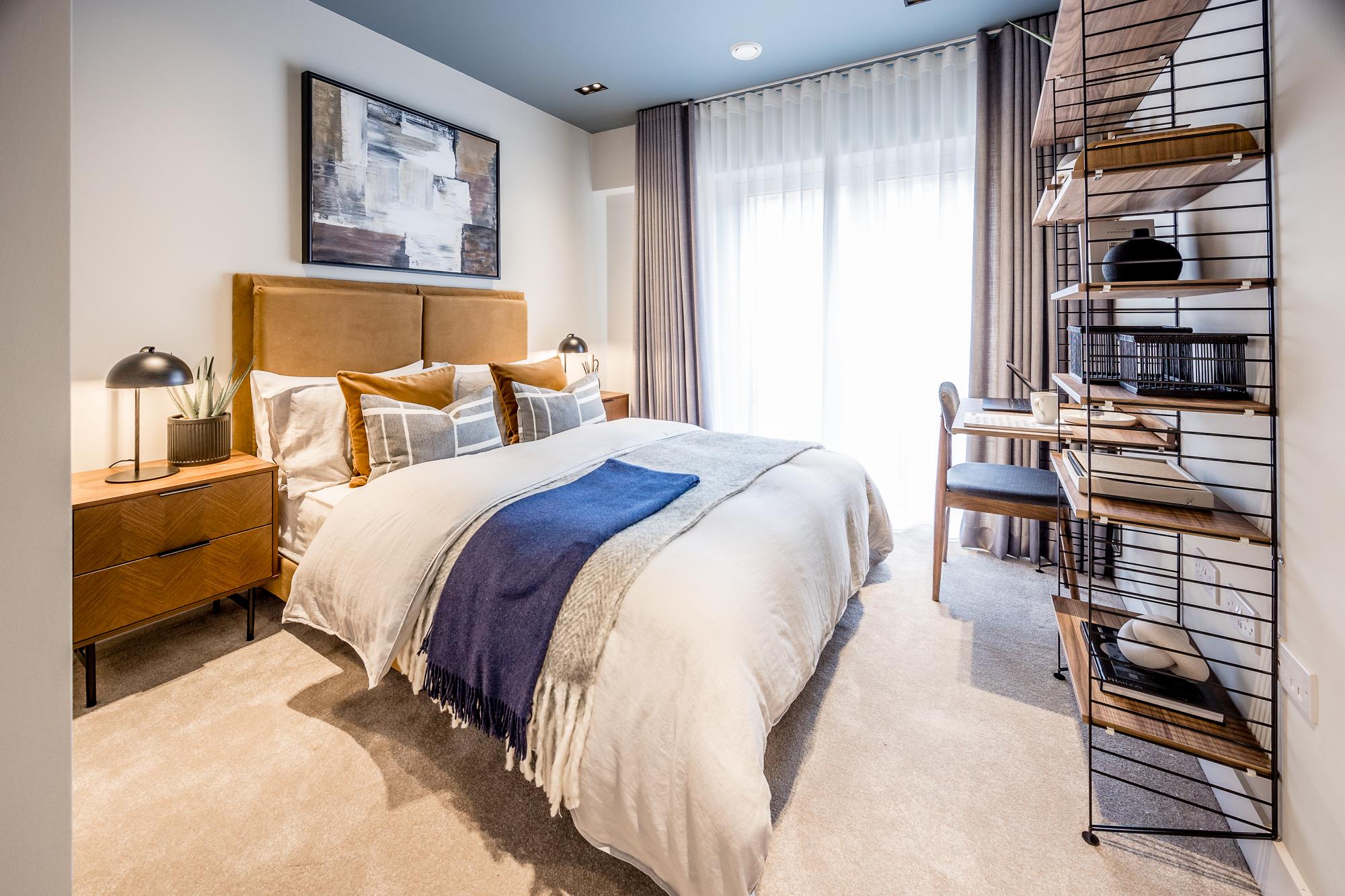 17 Exchange Gardens bedroom