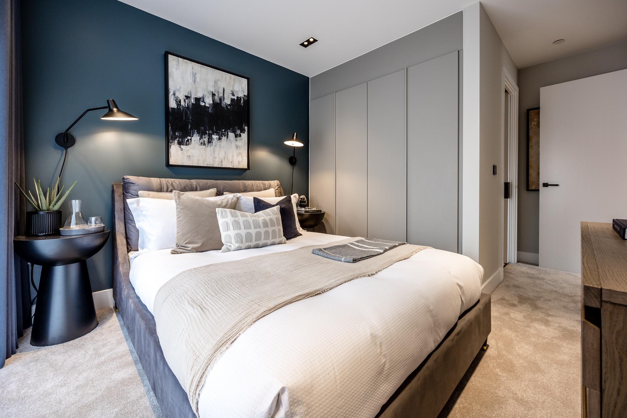 17 Exchange Gardens bedroom