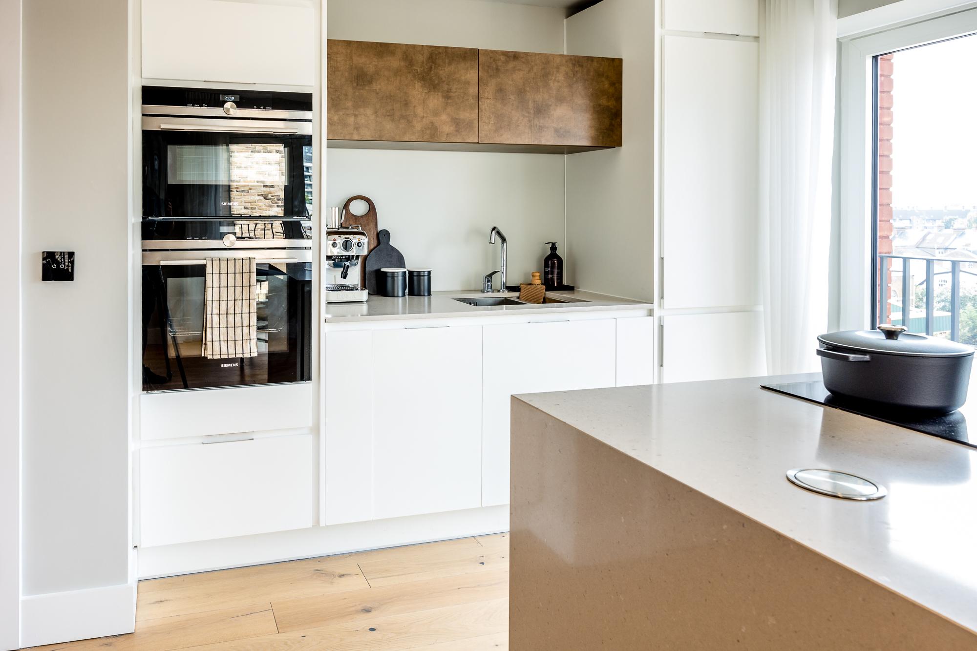 17 Exchange Gardens kitchen