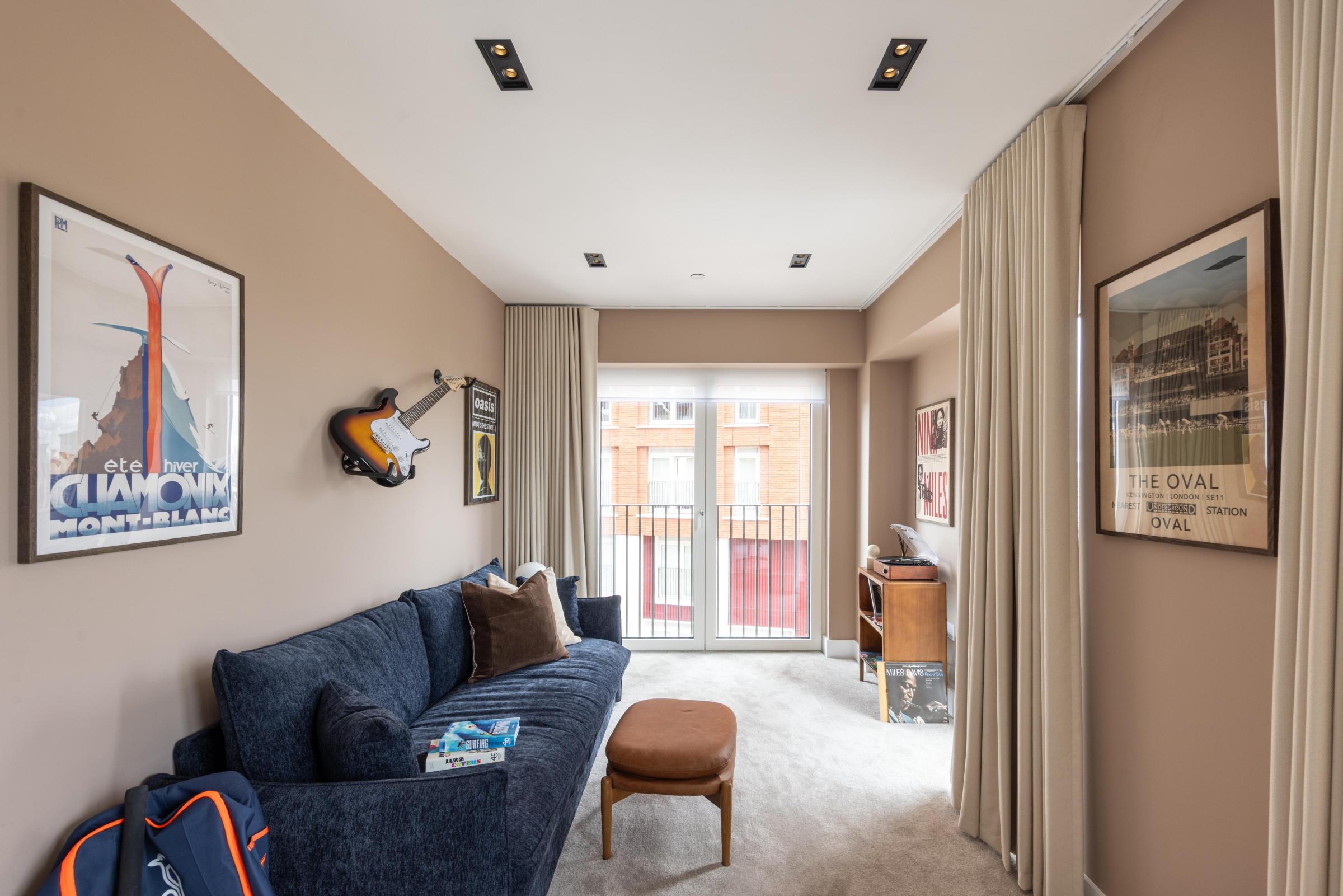 Keybridge second room