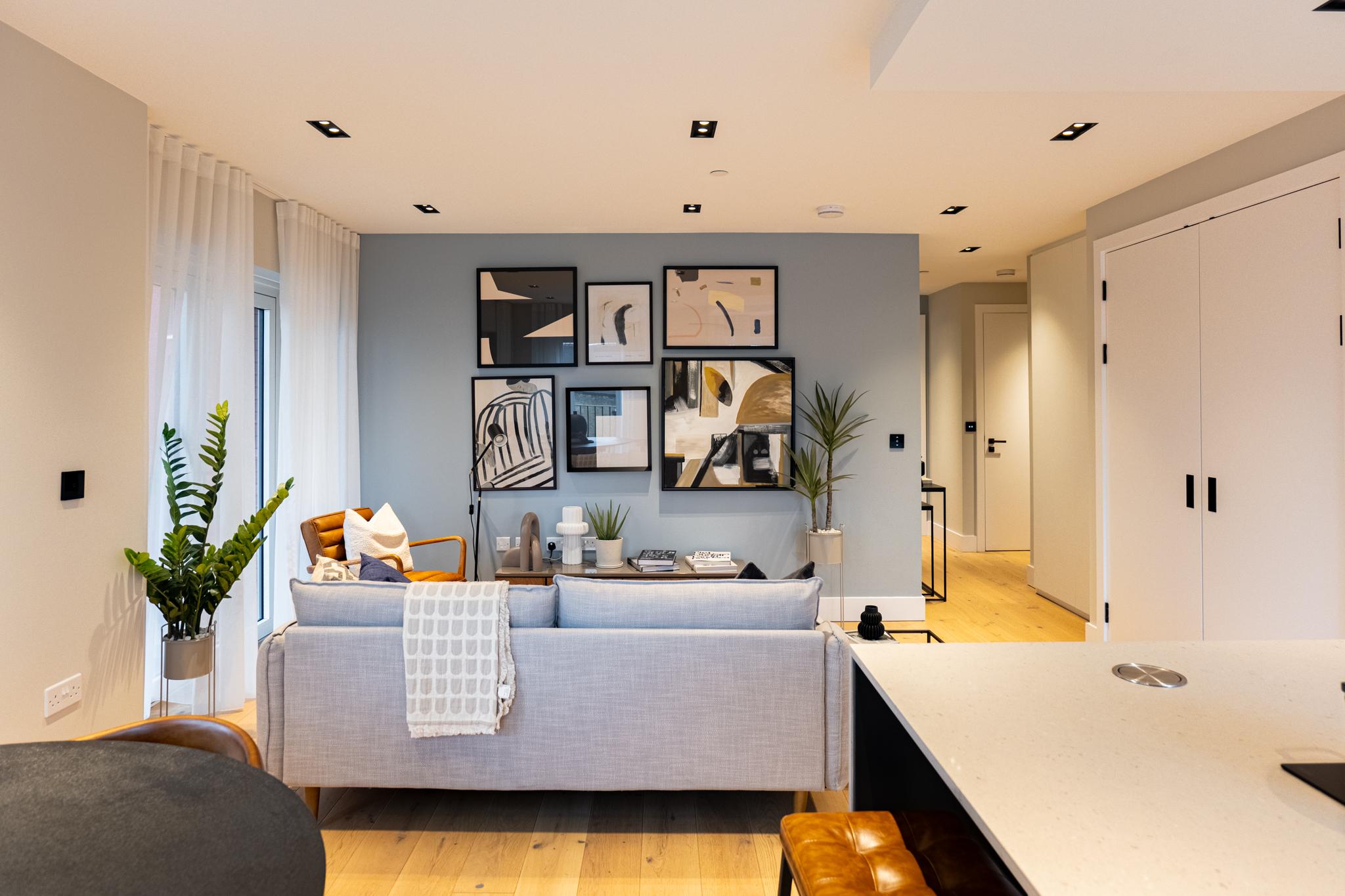 17 Exchange Gardens living room