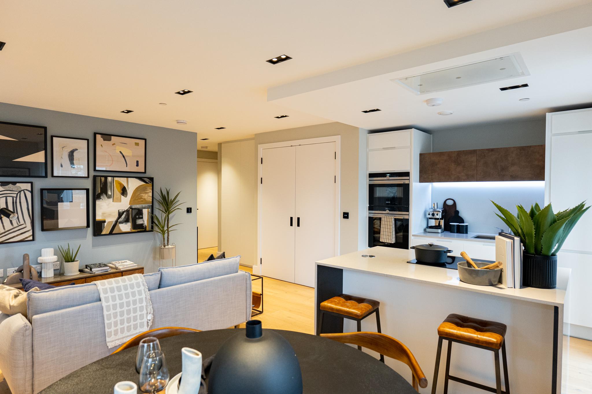 17 Exchange Gardens living area