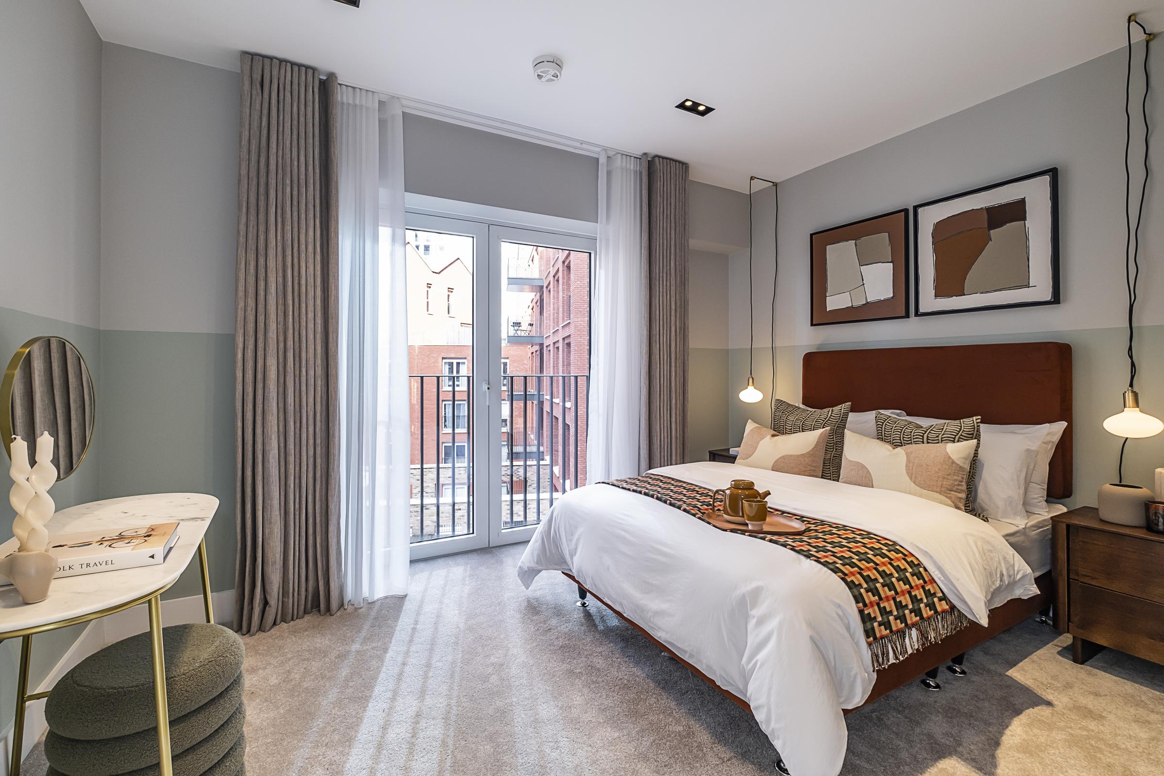17 Exchange Gardens bedroom